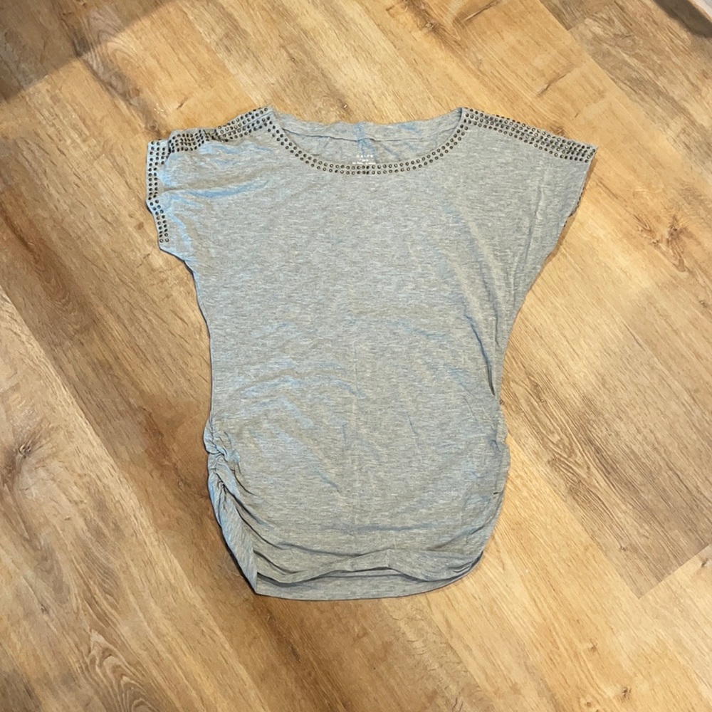 Short sleeve maternity top